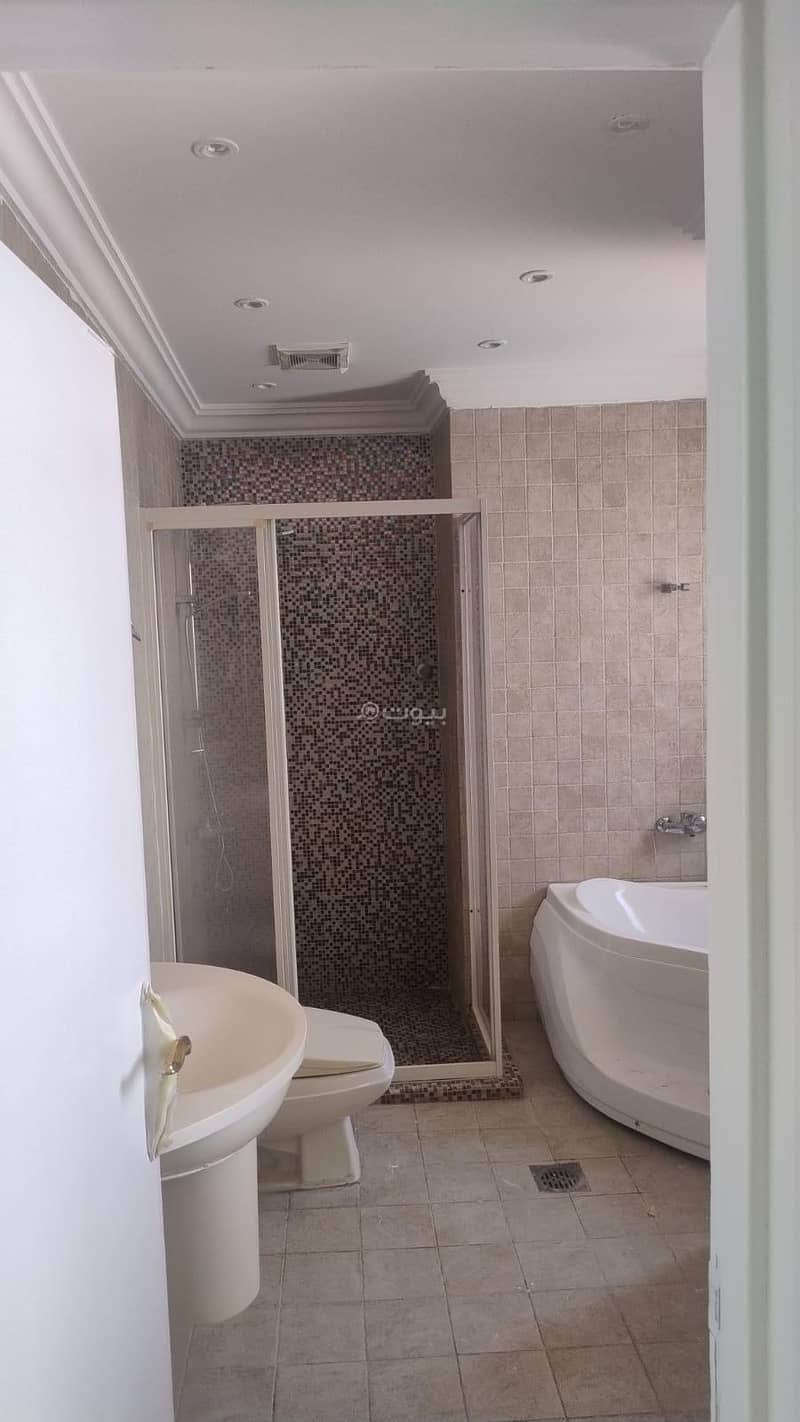 4 bedroom villa in Al Izdihar, Riyadh 18