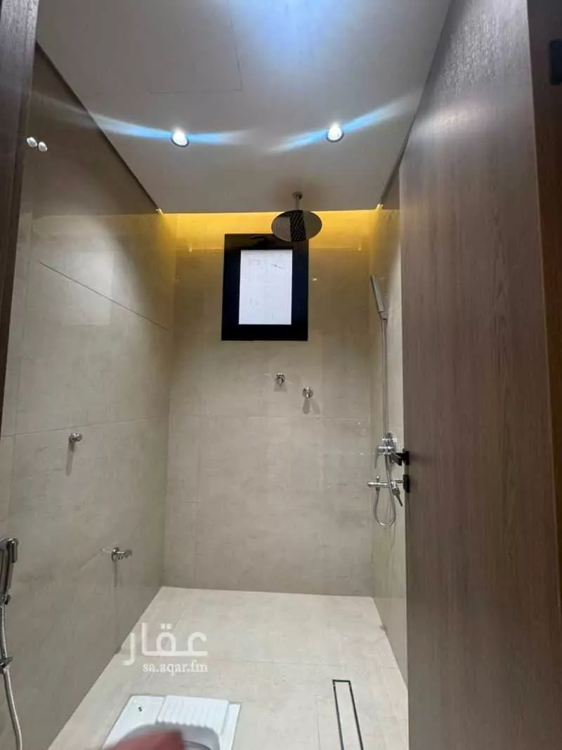 3 bedroom apartment in Shathah, Madinah 4