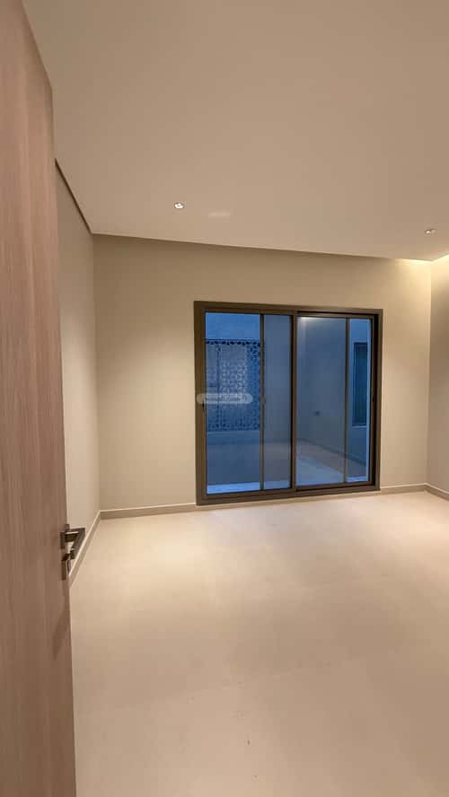 4 bedroom floor in Al Aridh 1