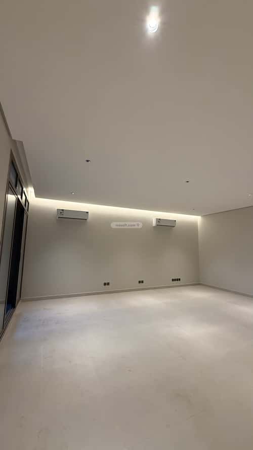 4 bedroom floor in Al Aridh 7