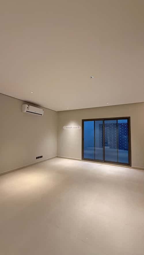4 bedroom floor in Al Aridh 13