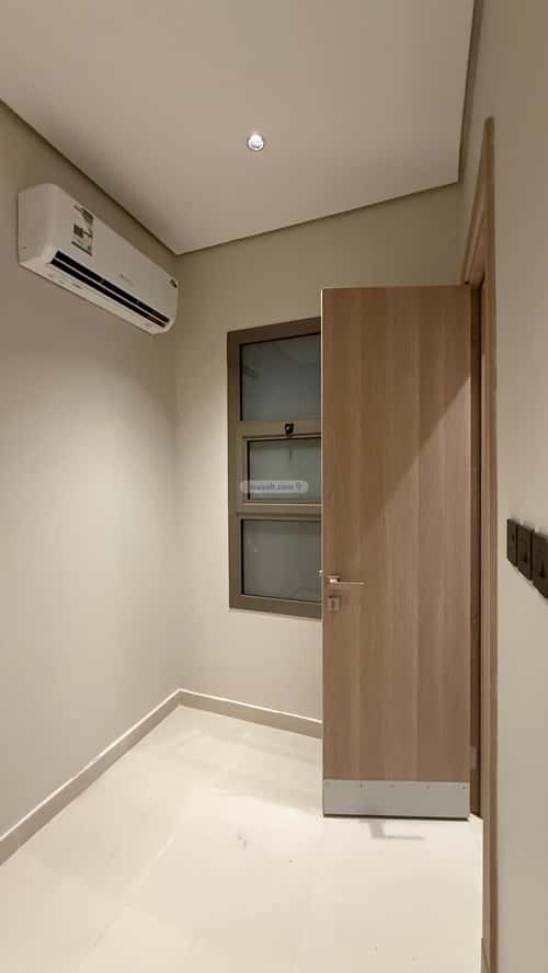 4 bedroom floor in Al Aridh 9