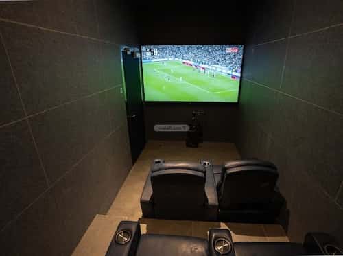 9000 sqm office in As Suwaidi 4