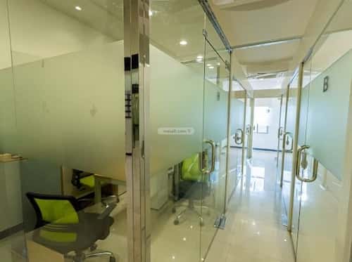 884 sqm office in Al Aridh 10
