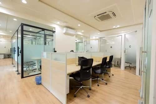 884 sqm office in Al Aridh 2