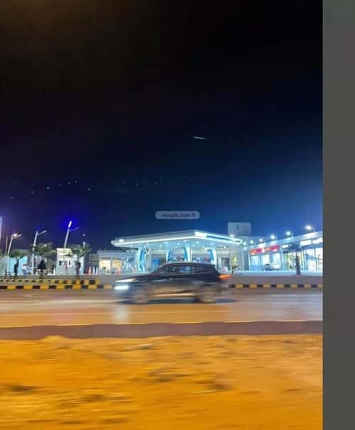 محل 530 م² في طويق 16