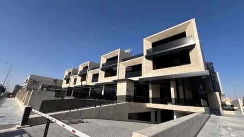 4187 sqm office in Granada 6