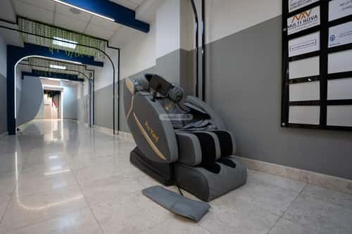 9000 sqm office in As Suwaidi 4