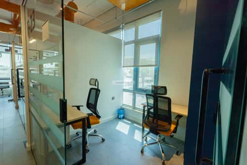 9000 sqm office in As Suwaidi 4