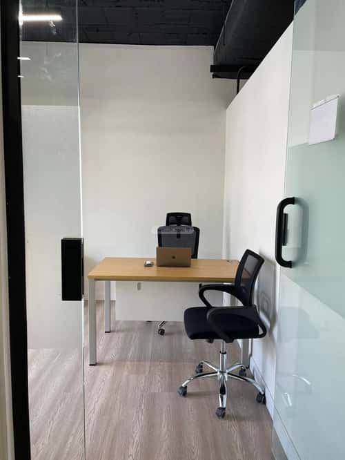 3000 sqm office in King Abdul Aziz 6