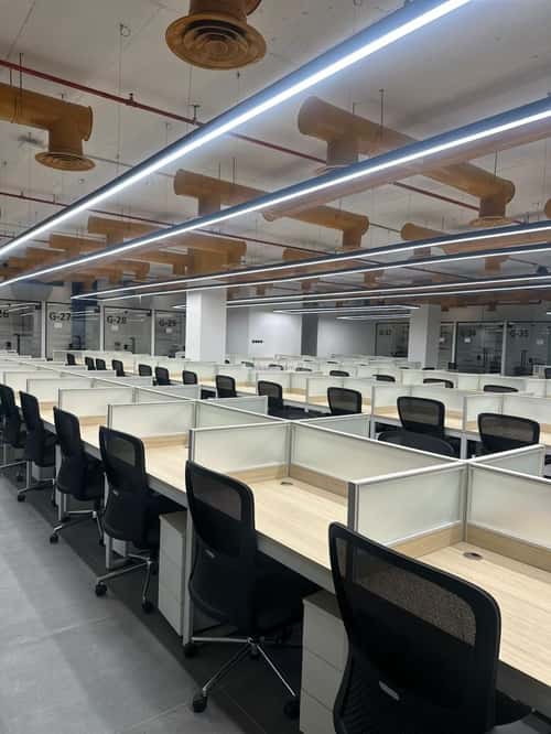 9000 sqm office in As Suwaidi 1