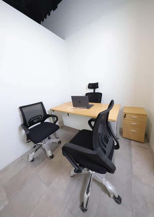3000 sqm office in King Abdul Aziz 5