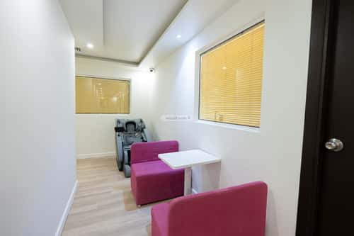 3000 sqm office in King Abdul Aziz 9