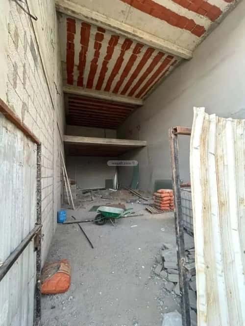137 sqm shop in Al Hamdaniyah 8