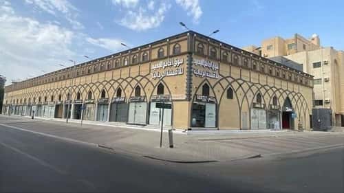 محل 32 م² في البغدادية الغربية 4
