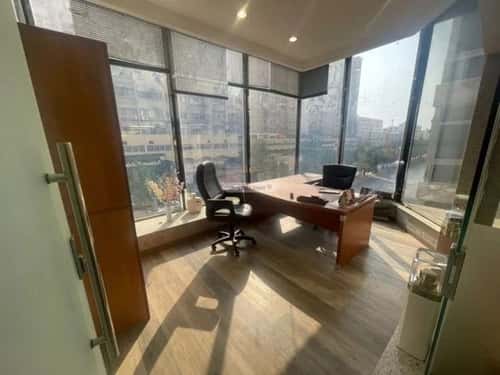 500 sqm office in Al Sharafiyah 2