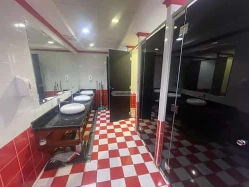 500 sqm office in Al Sharafiyah 5