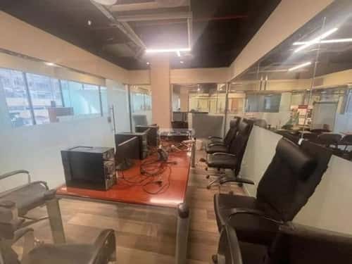 500 sqm office in Al Sharafiyah 7