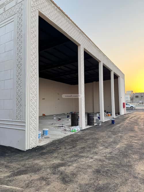 215 sqm shop in Al Safaa 3