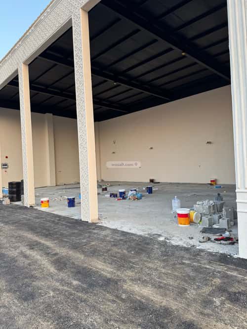 215 sqm shop in Al Safaa 6