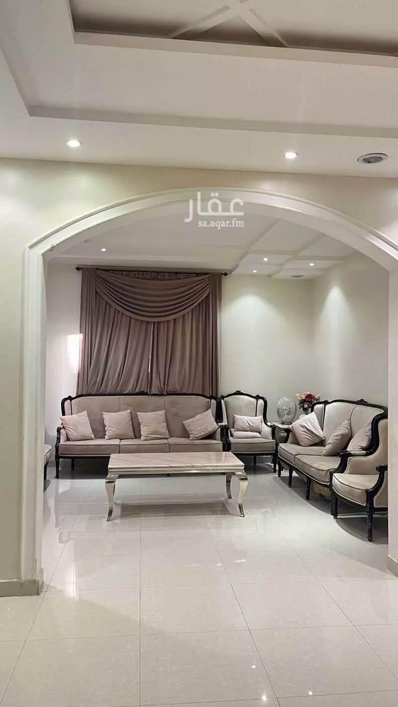 3 bedroom villa in Dhahrat Laban 4