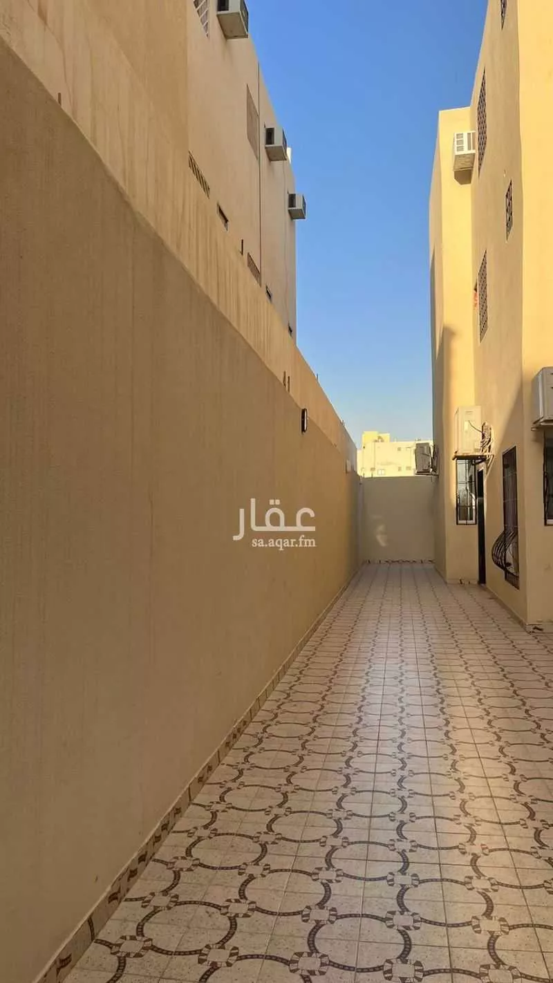 3 bedroom villa in Dhahrat Laban 7