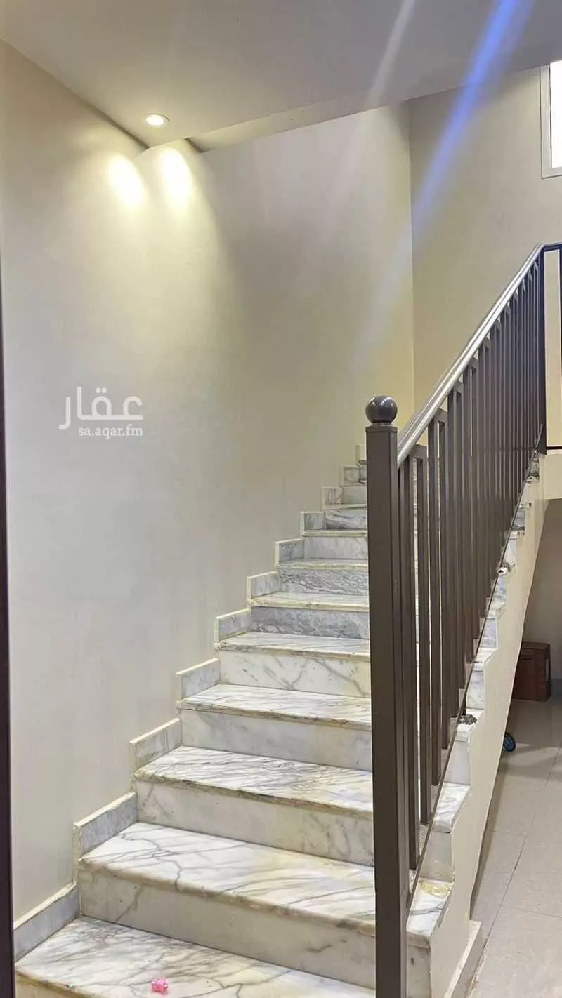 3 bedroom villa in Dhahrat Laban 9