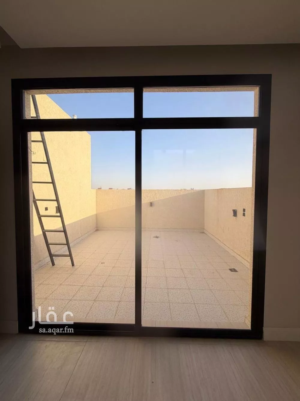 فيلا 5 غرف في العارض 2