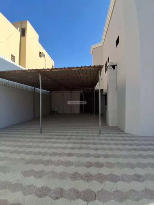 5 bedroom floor in Al Khaleej 8