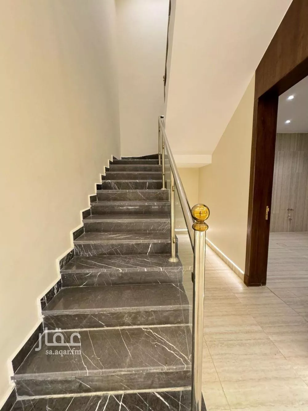 5 bedroom apartment in Al Rimal 11