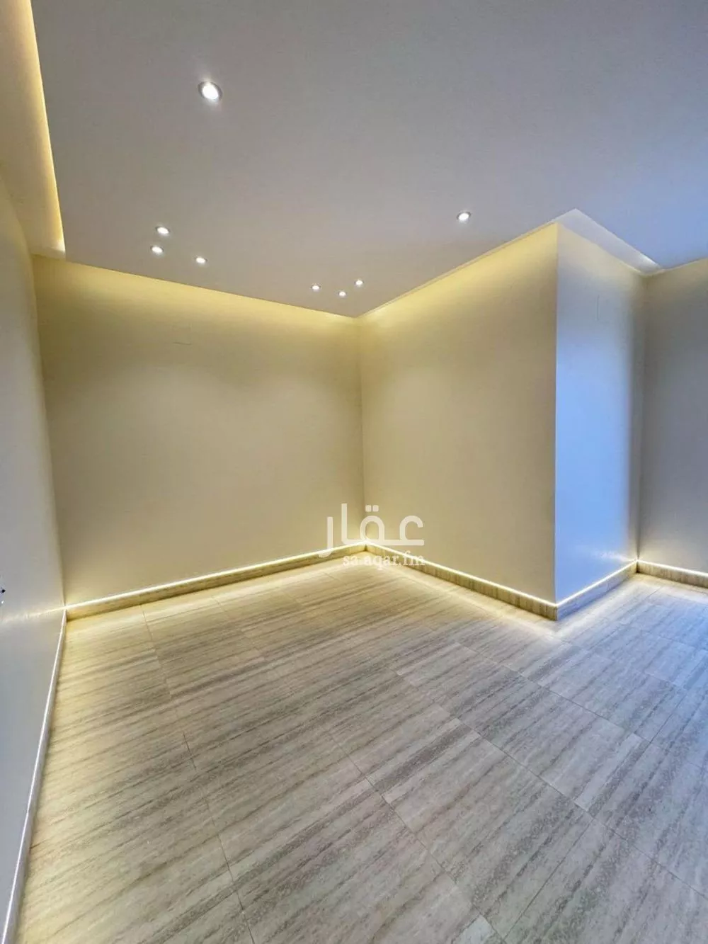 5 bedroom apartment in Al Rimal 15