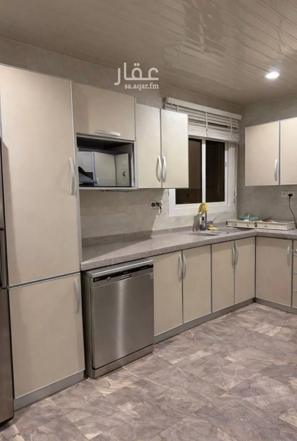 3 bedroom apartment in Al Malqa 24