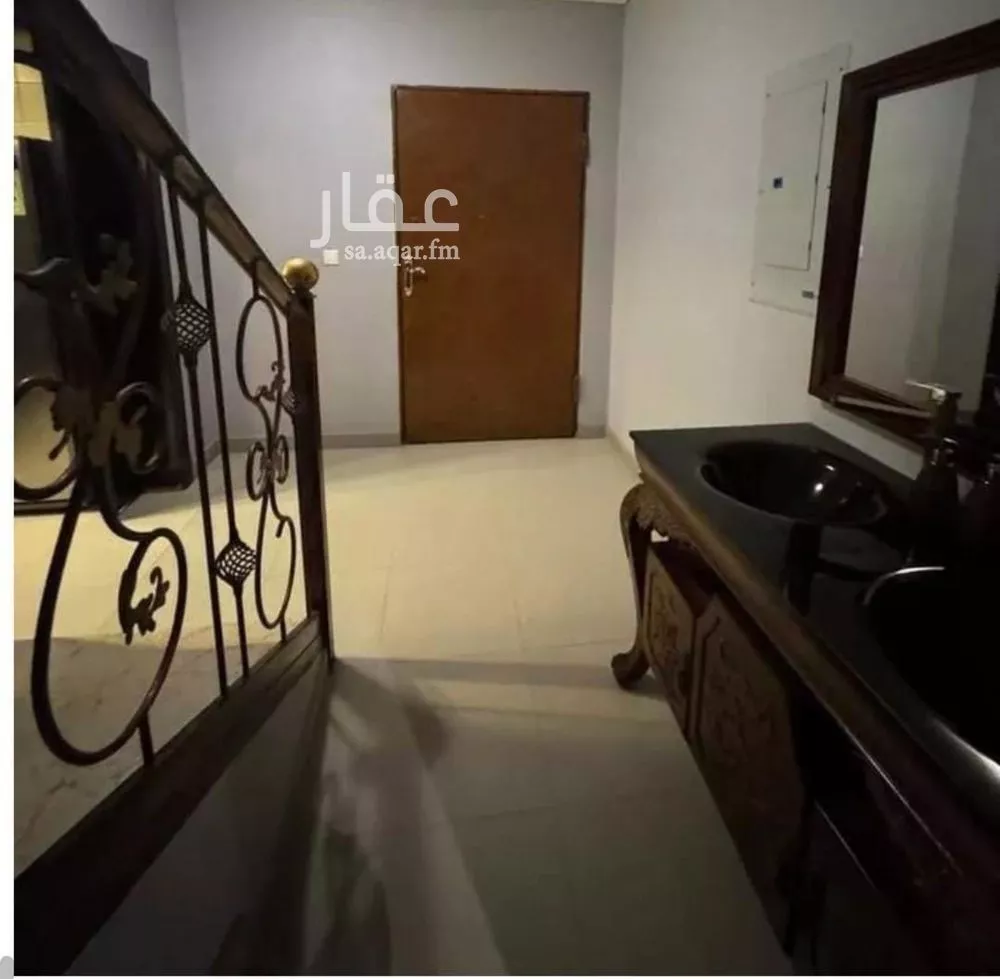 3 bedroom apartment in Al Ghadir 6