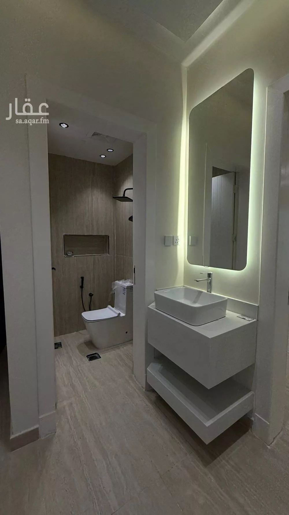 4 bedroom apartment in Al Hazm 7