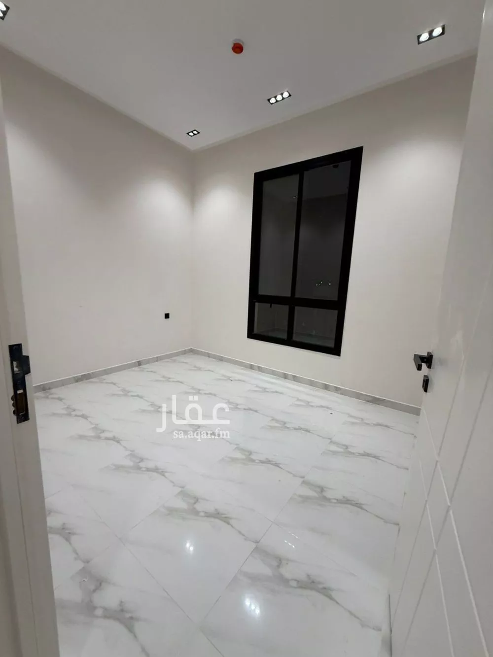 4 bedroom apartment in Al Zahrah, Riyadh 11
