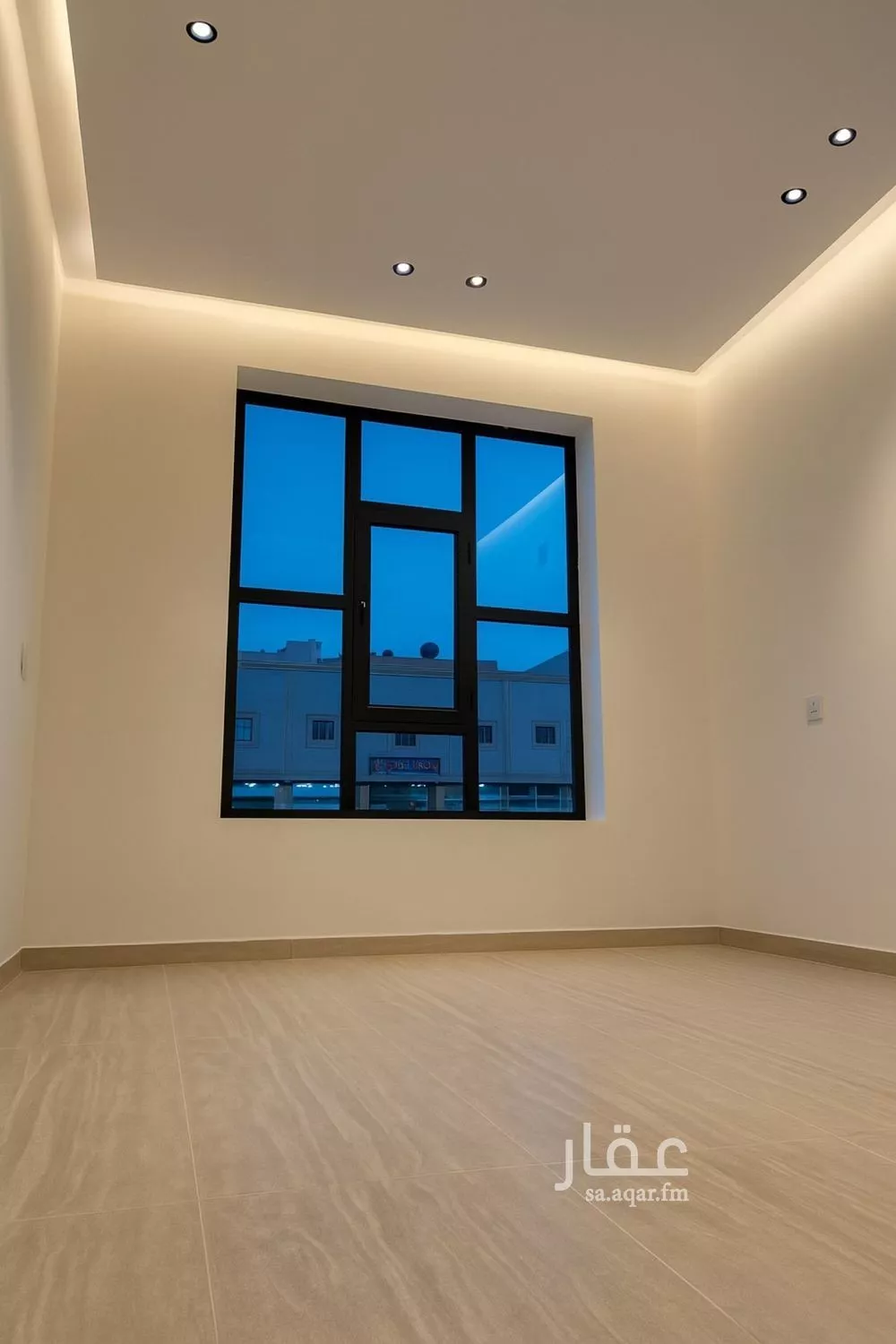 3 bedroom floor in Al Hazm 8