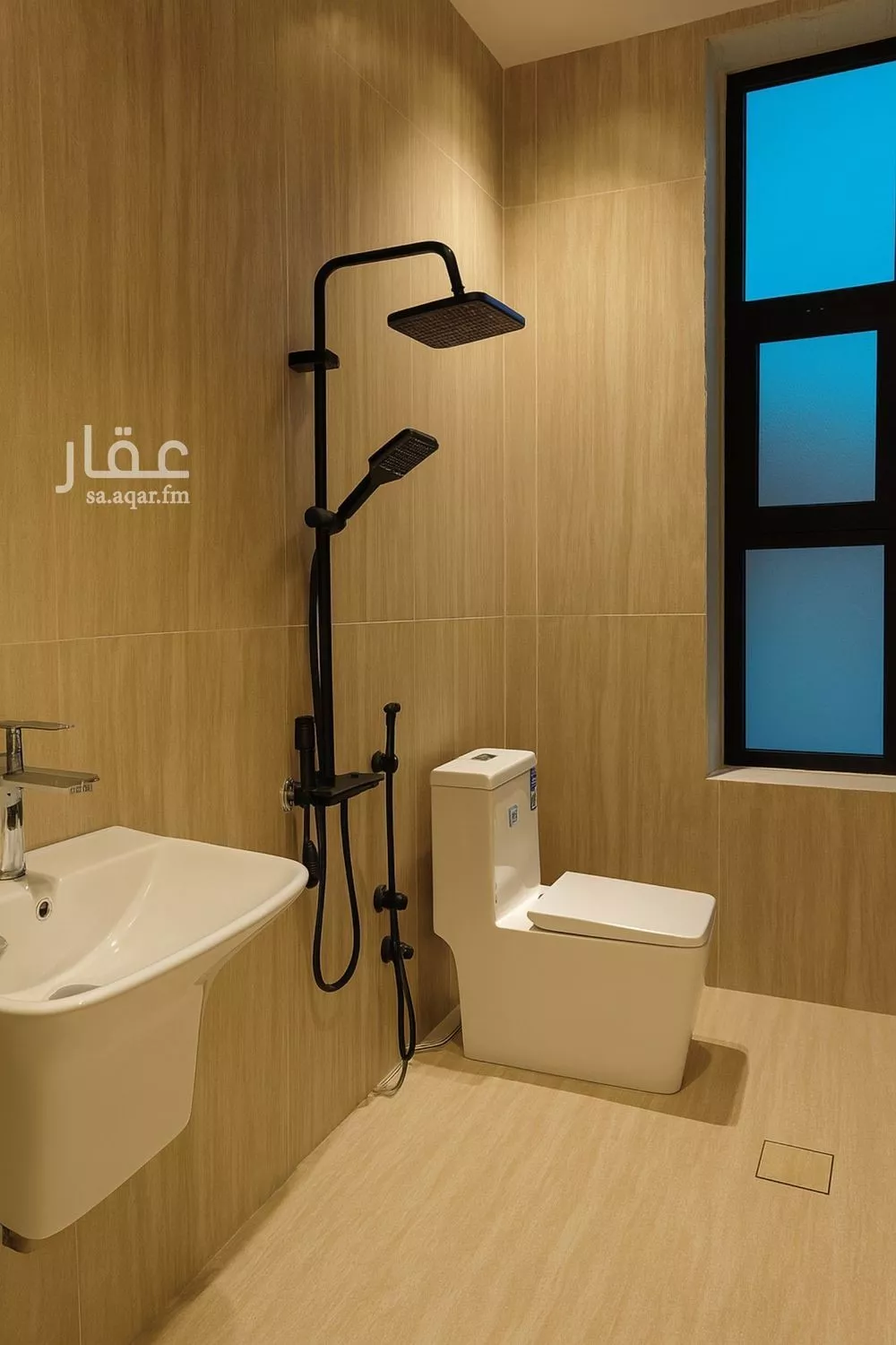 3 bedroom floor in Al Hazm 10