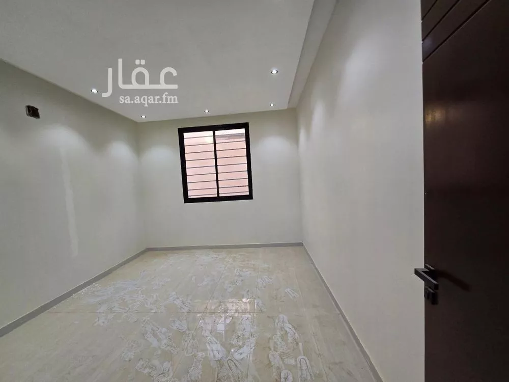 شقة 5 غرف في بدر 10