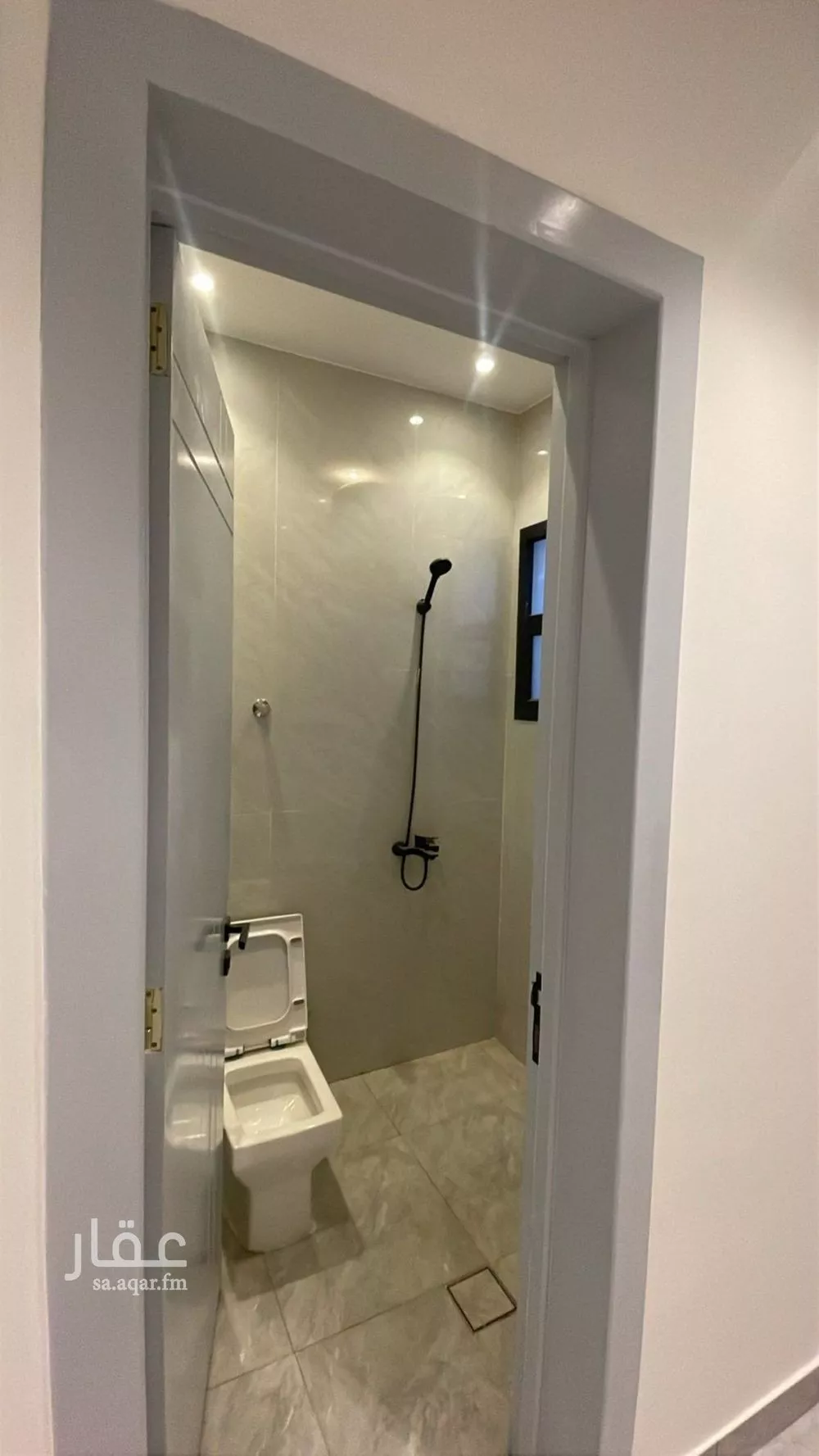 3 bedroom apartment in Al Hazm 12
