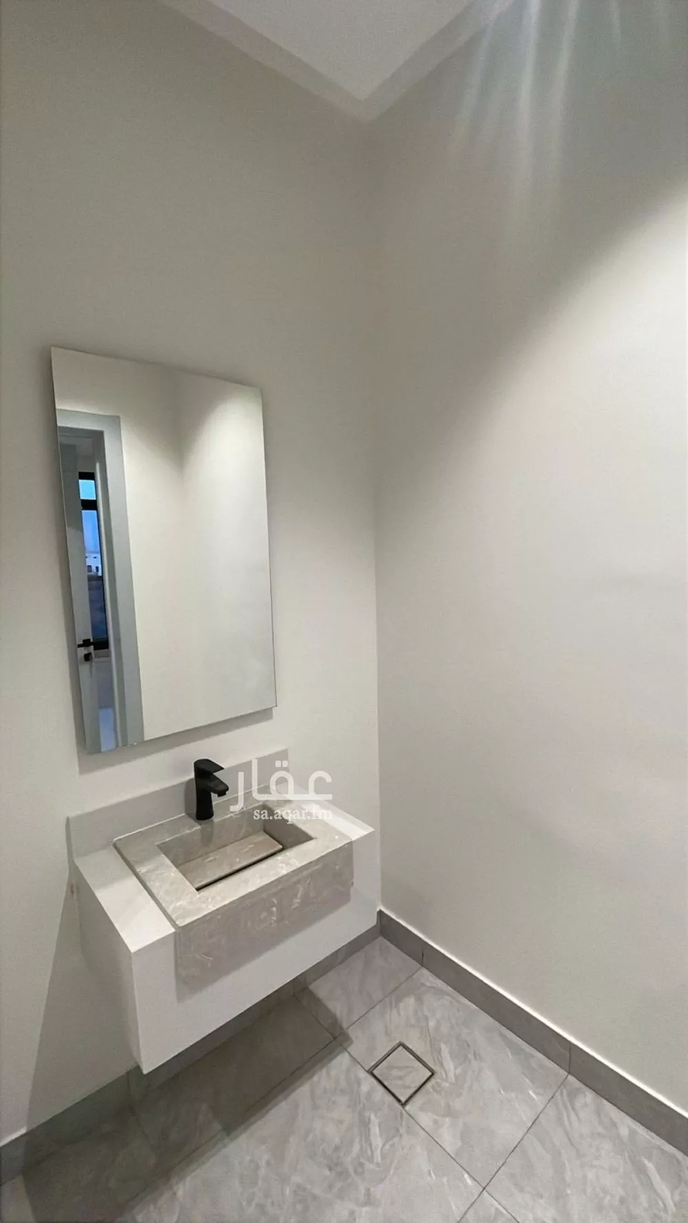3 bedroom apartment in Al Hazm 8