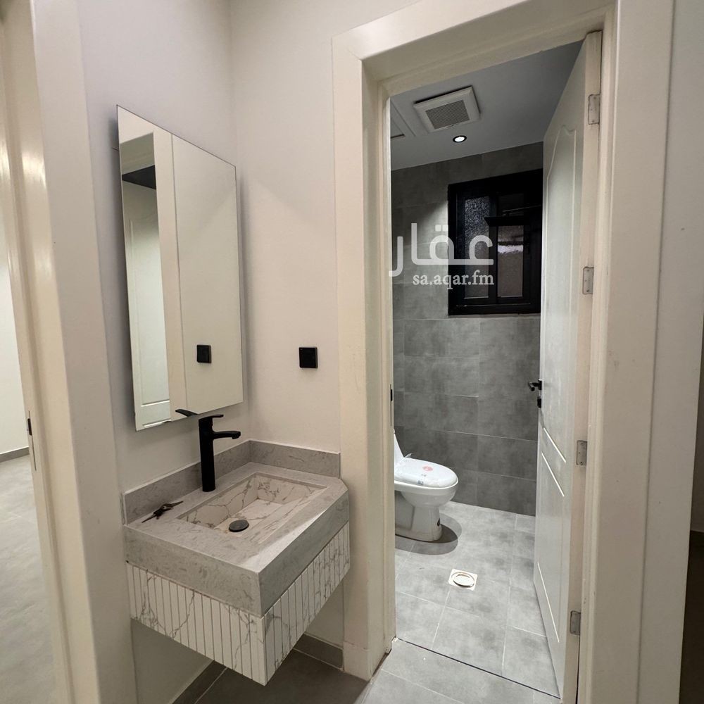 4 bedroom apartment in Tuwaiq, Riyadh 10