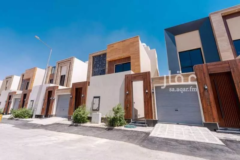 6 bedroom apartment in Al Rimal 11