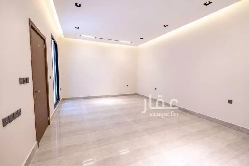 6 bedroom apartment in Al Rimal 6