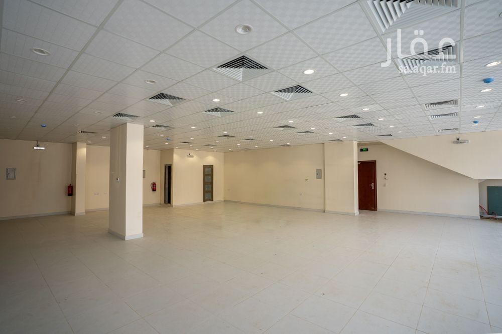 6 bedroom building in Al Malaz, Riyadh 4