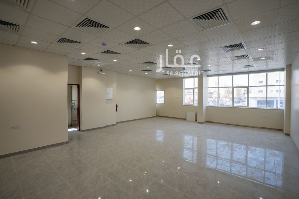 6 bedroom building in Al Malaz, Riyadh 9