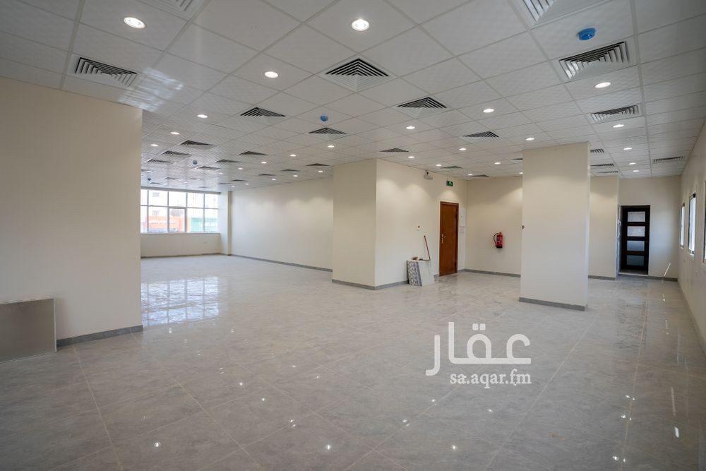 6 bedroom building in Al Malaz, Riyadh 12