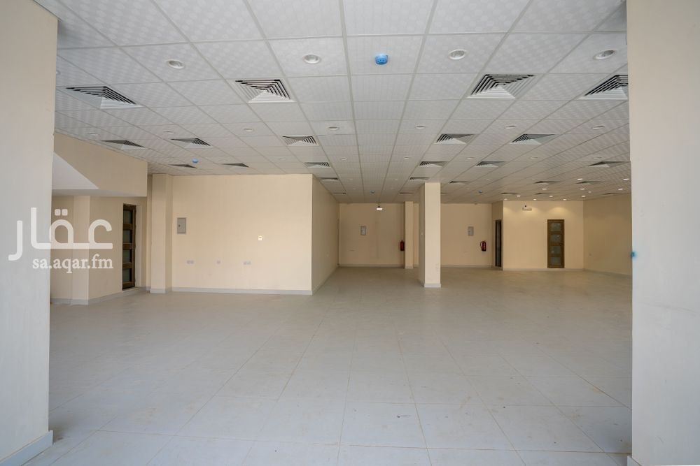 6 bedroom building in Al Malaz, Riyadh 3