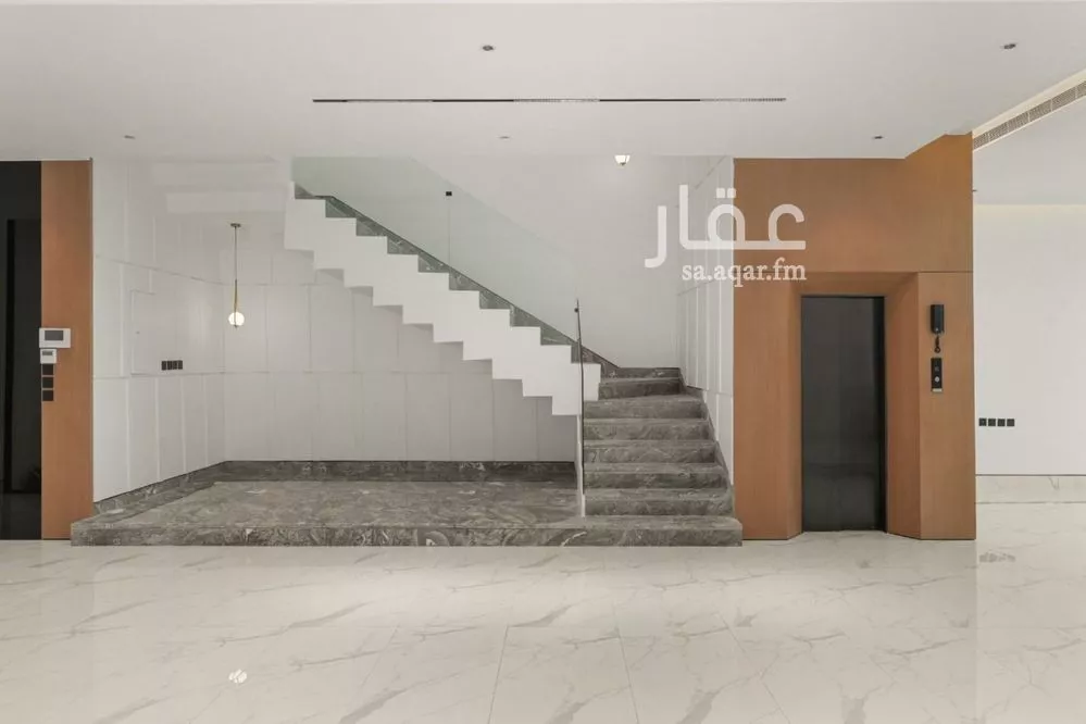 4 bedroom villa in Al Narjis 11