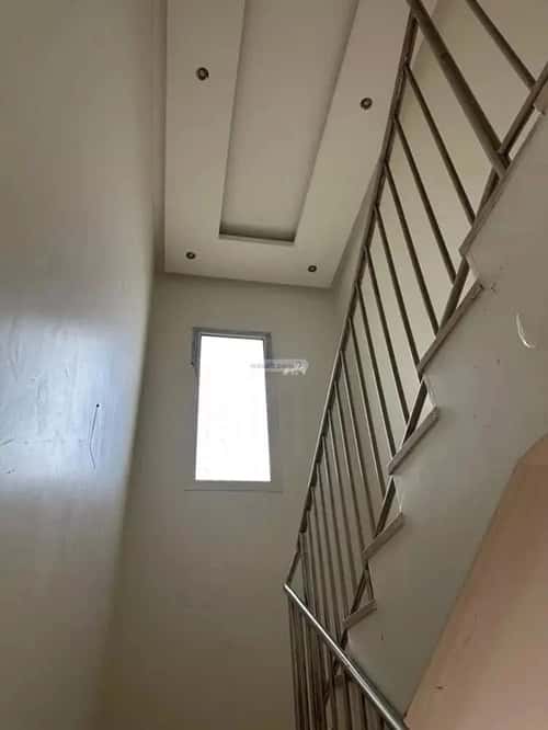دور 4 غرف في النرجس 8