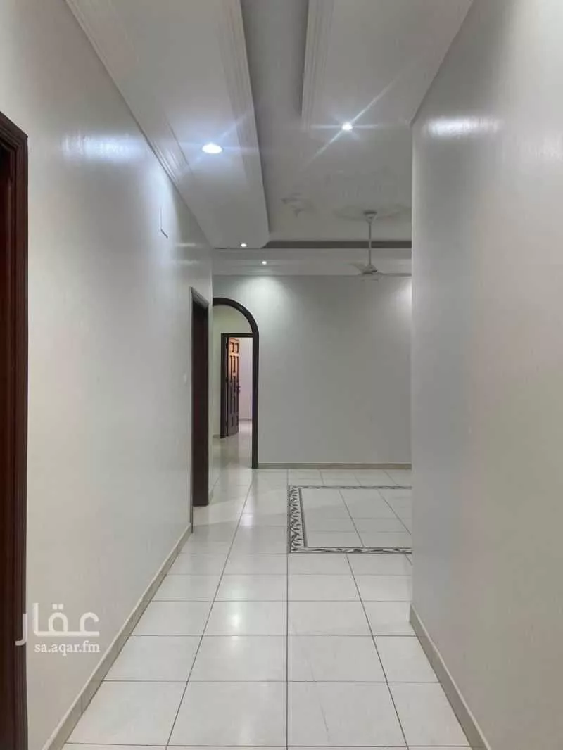 5 bedroom apartment in Madaen Al Fahd, Jeddah 4